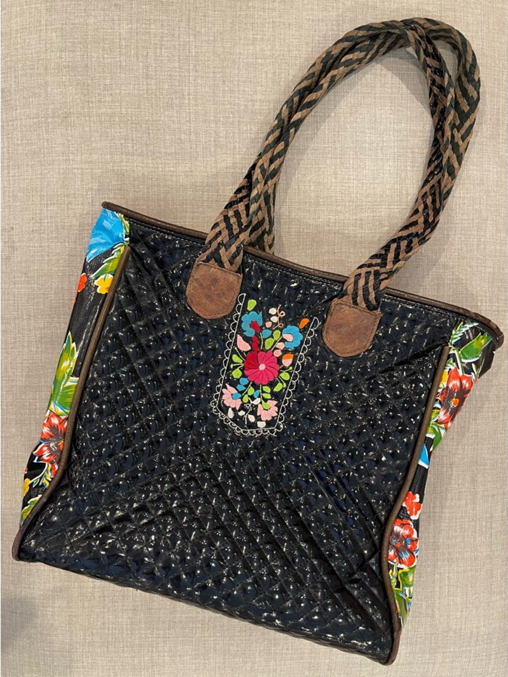 Consuela Classic Tote black patent quilted shiny floral colorful braided leather - Picture 3 of 14
